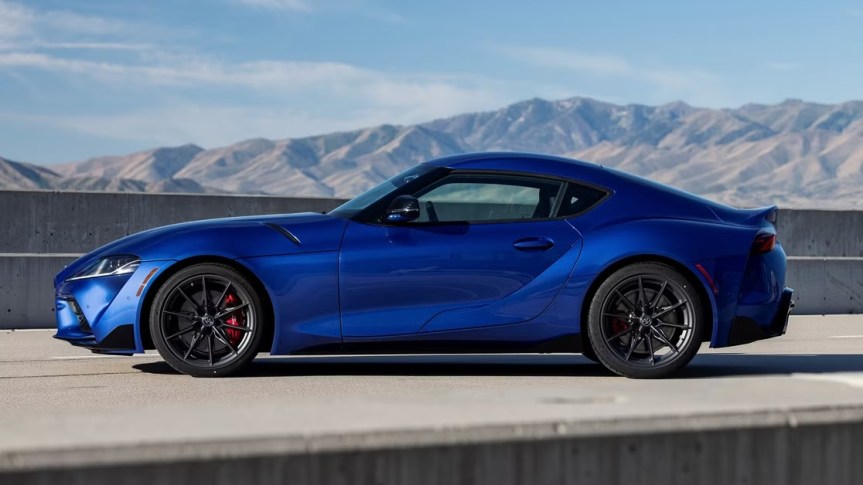 Elegance in Motion: The Enduring Charm of Sports&nbsp;Cars